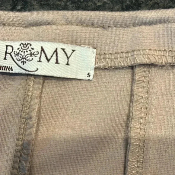 👗Adorable ROMY dress size S - Picture 6 of 6